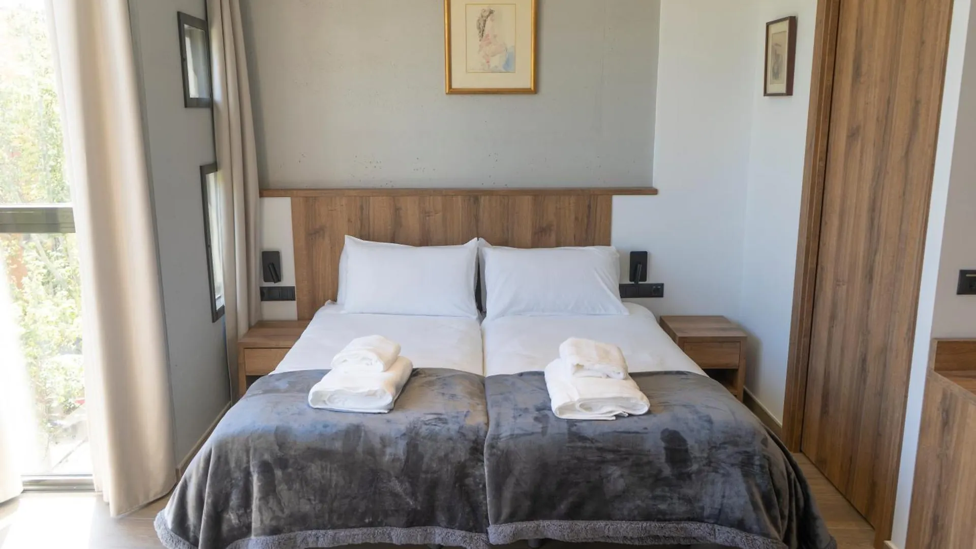 Monturiol Apartaments Barcellona