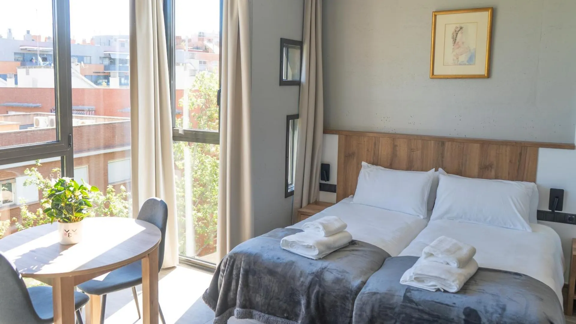Monturiol Apartaments Barcelona Apartament