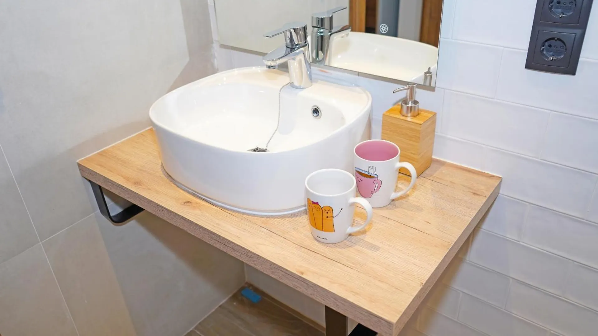Monturiol Apartaments Barcelona